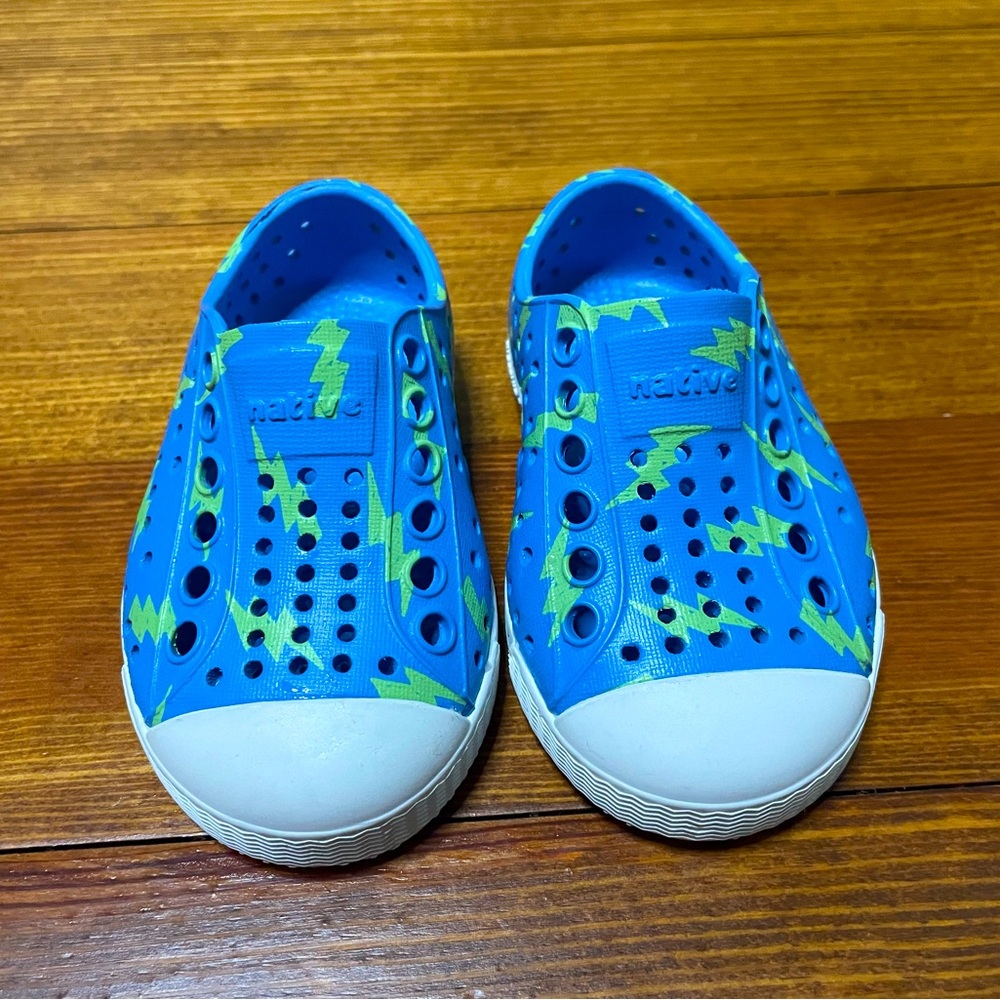 Native Shoes Blue & Green Lightening Bolts Size C4